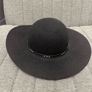 Express Black Wide-Brim Floppy Felt Hat with Studded Band